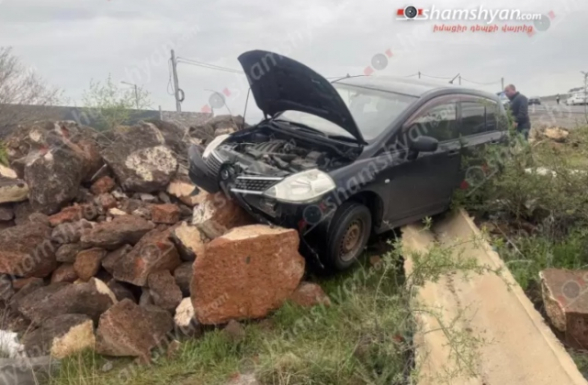 Օշականի խաչմերուկում բախվել են «Hyundai Sonata»-ն ու «Nissan Tiida»-ն. կա տուժած